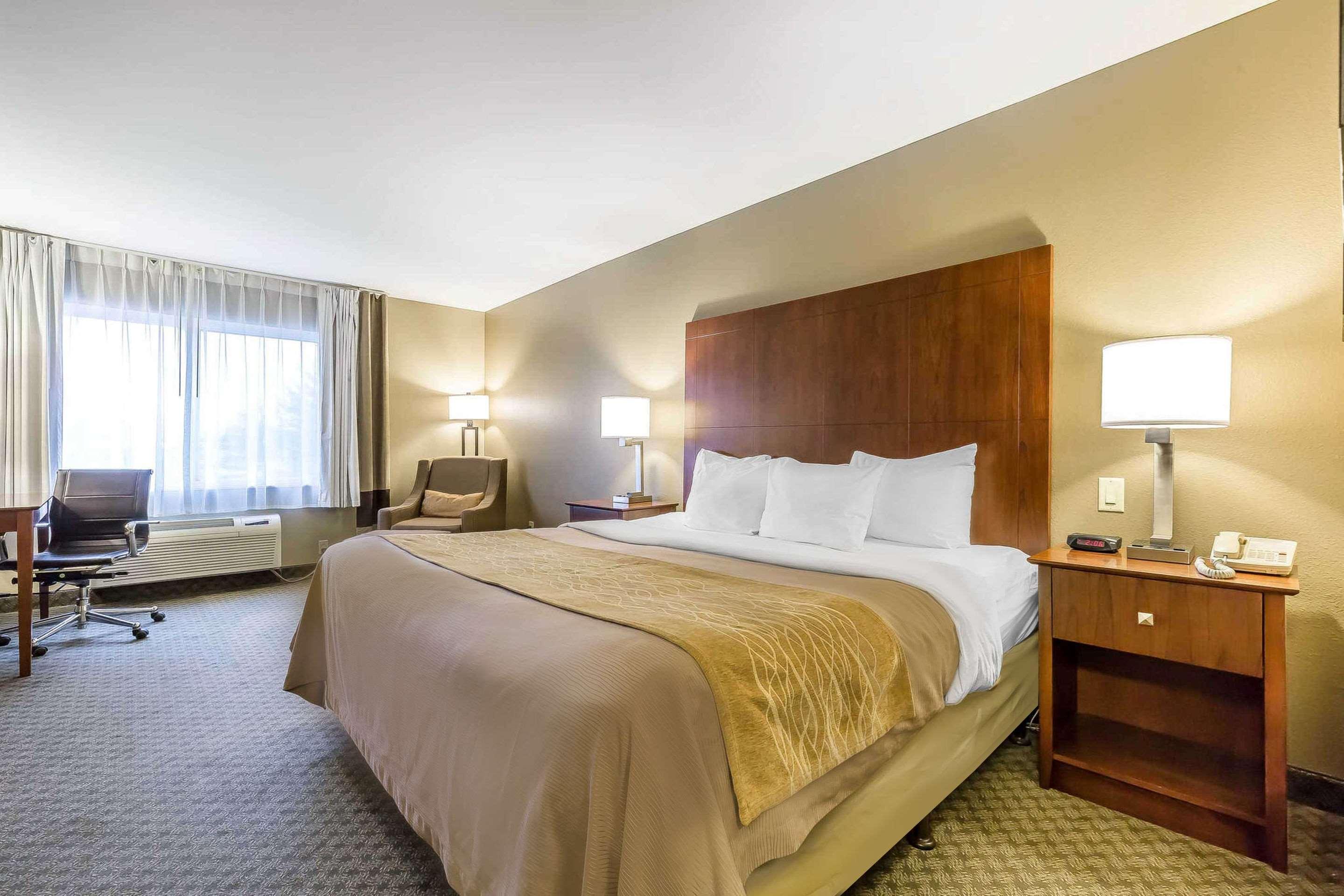 Comfort Inn & Suites East Moline Near I-80 Buitenkant foto