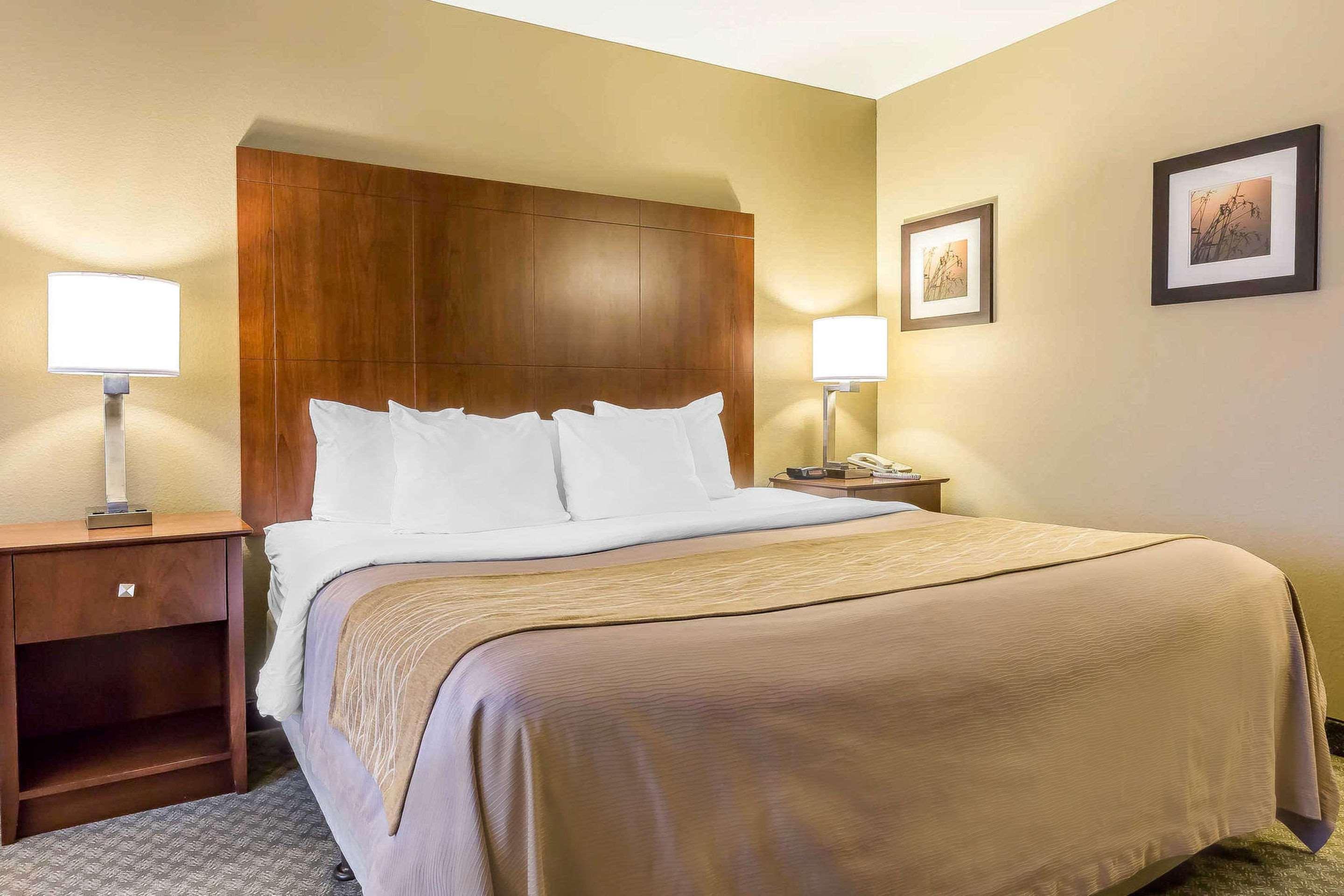 Comfort Inn & Suites East Moline Near I-80 Buitenkant foto