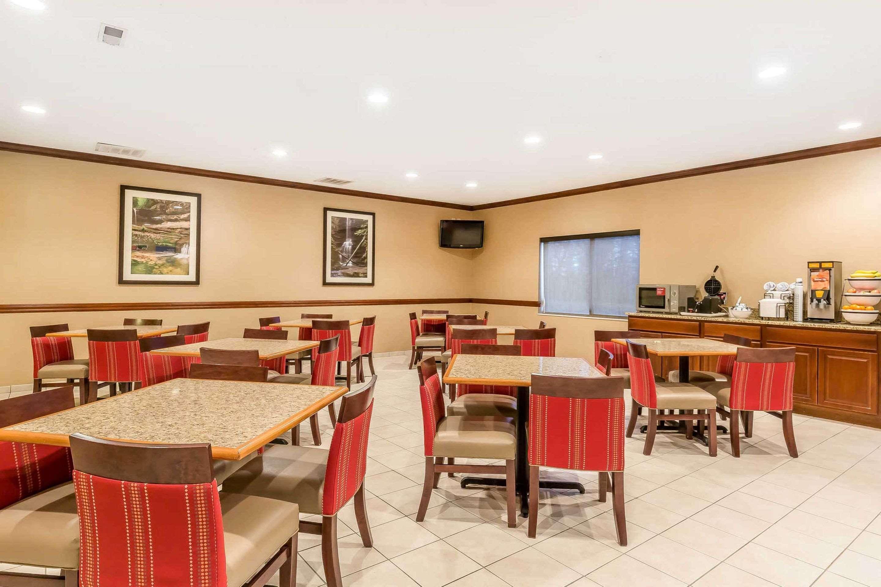 Comfort Inn & Suites East Moline Near I-80 Buitenkant foto