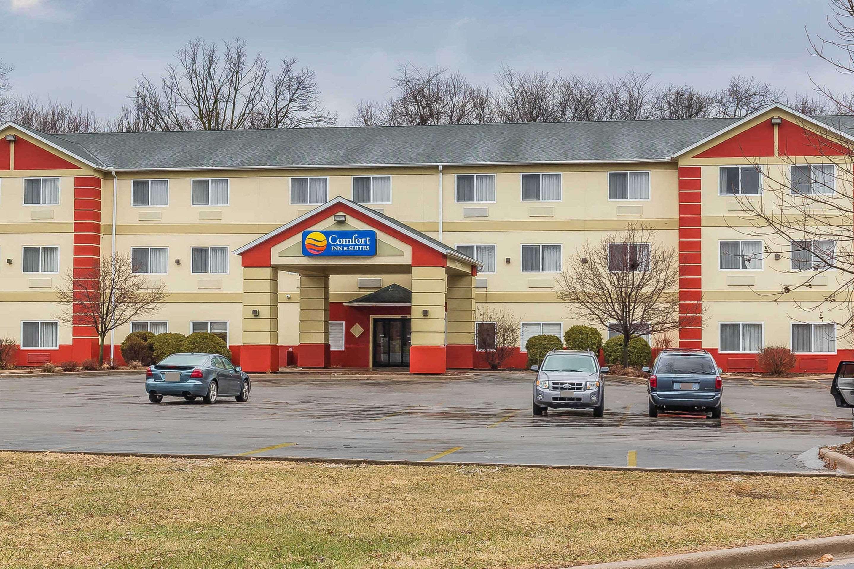 Comfort Inn & Suites East Moline Near I-80 Buitenkant foto
