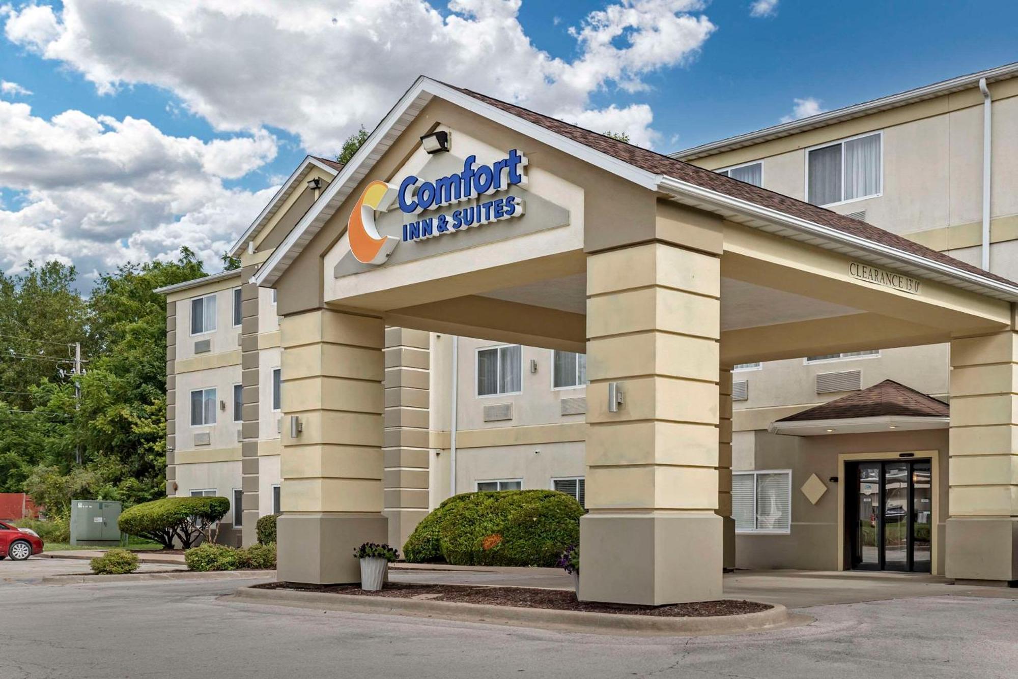 Comfort Inn & Suites East Moline Near I-80 Buitenkant foto