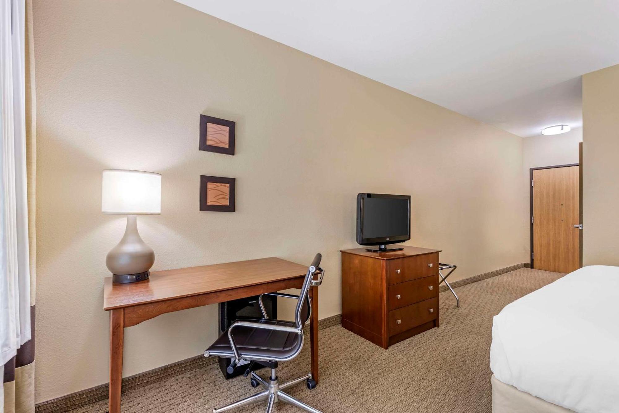 Comfort Inn & Suites East Moline Near I-80 Buitenkant foto