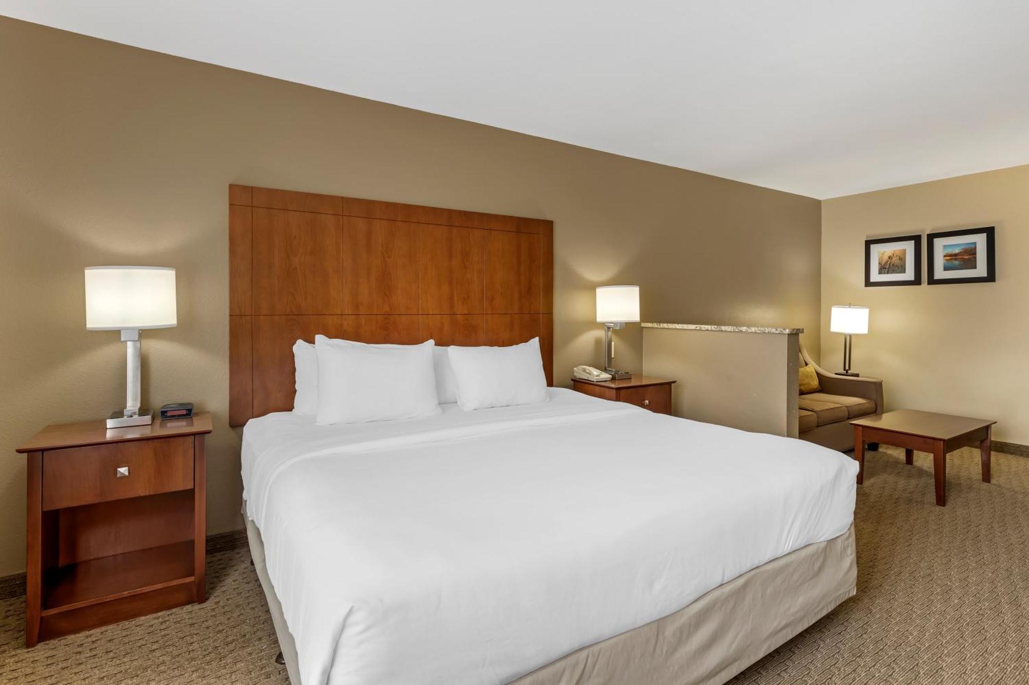 Comfort Inn & Suites East Moline Near I-80 Buitenkant foto